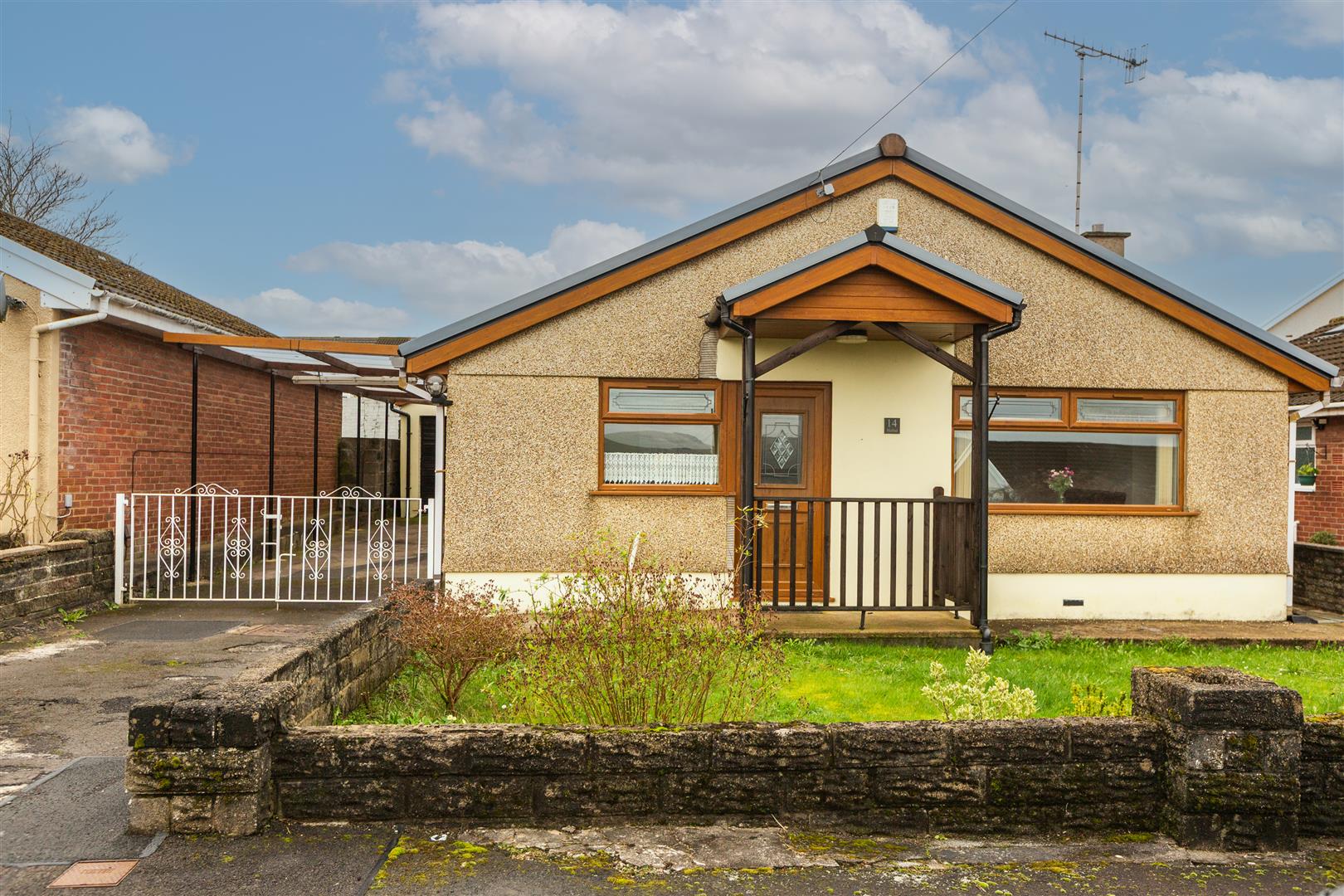 Godre Coed, Morriston, Swansea, SA6 6AY